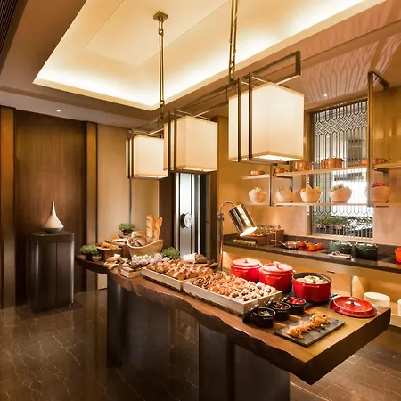 Conrad Pune-3