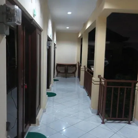Sari Buana Bed & Breakfast-2