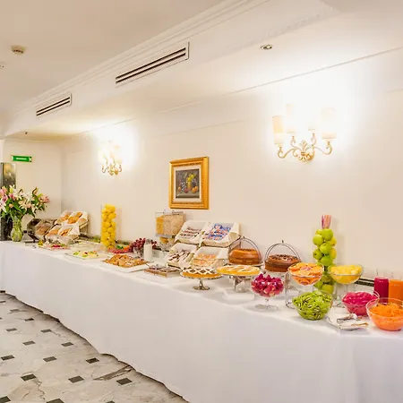Raeli Hotel Regio-2