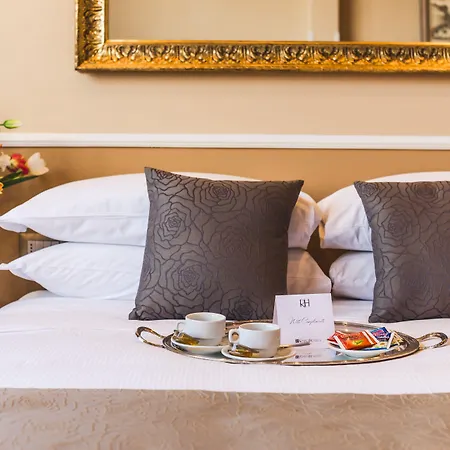 Raeli Hotel Lux-3