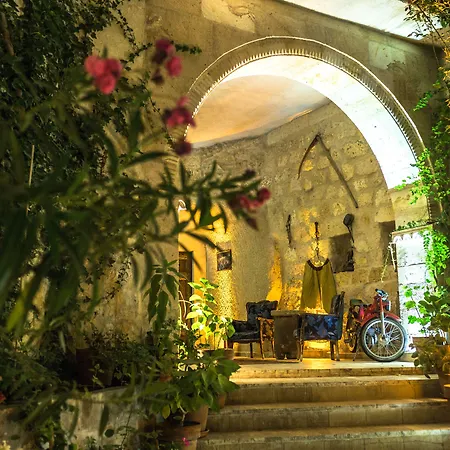 Hidden Cave Hotel-3