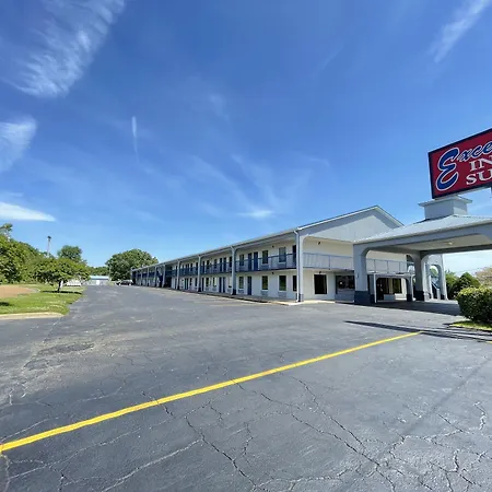 Excellent Inn&Suites-2