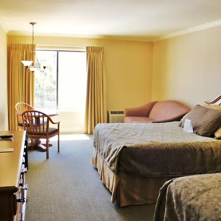 Columbus Inn-3