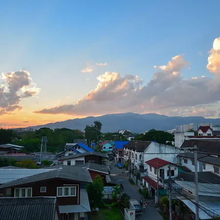 Cozy Inn Chiang Mai-3