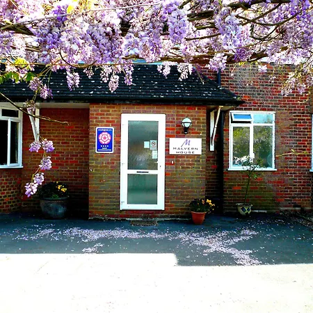 Malvern House-3
