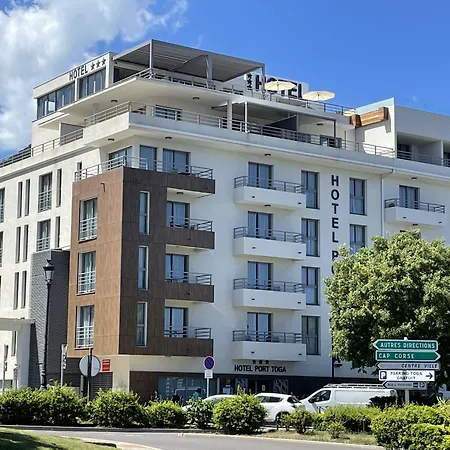 Hotel Port Toga-2