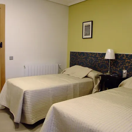 Hostal Vintage Santander-2
