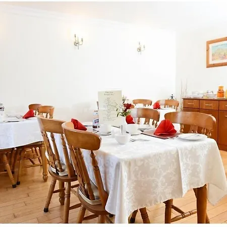 Brooke Lodge Guesthouse-3