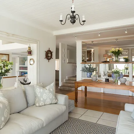 Ocean Watch Guest House-3