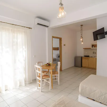 Santorini Crystal Blue Boutique Hotel-3