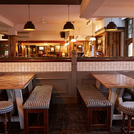 Chase Inn By Greene King Inns-2