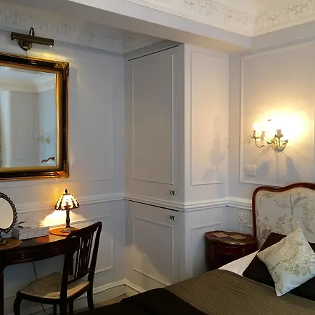 The Alamo Guest House-2