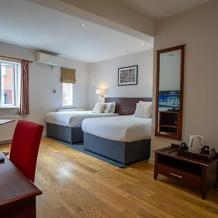 County Hotel-3