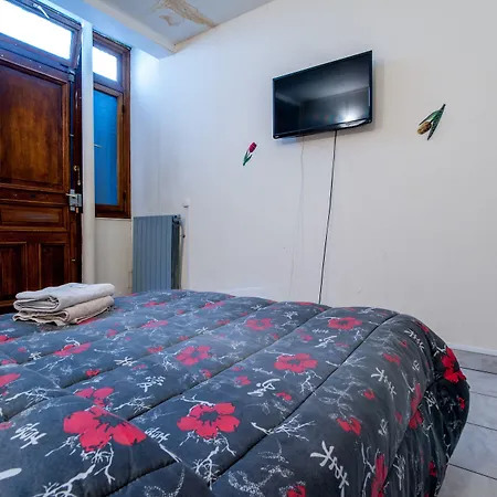 Hotel Des Andelys-3