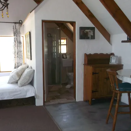 Tniqua Stable Inn-2