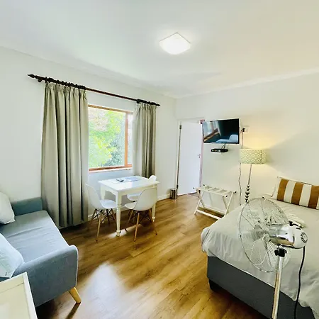 6 Stemmet Lodge-3