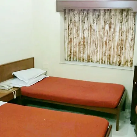 Hotel Mogul Palace - Near Masjid Bunder Mumbai-2