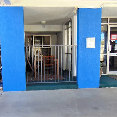 Rockhampton Court Motor Inn-3