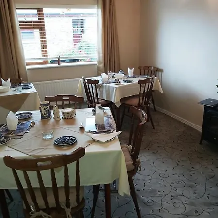 Valley Lodge Room Only Guest House-3