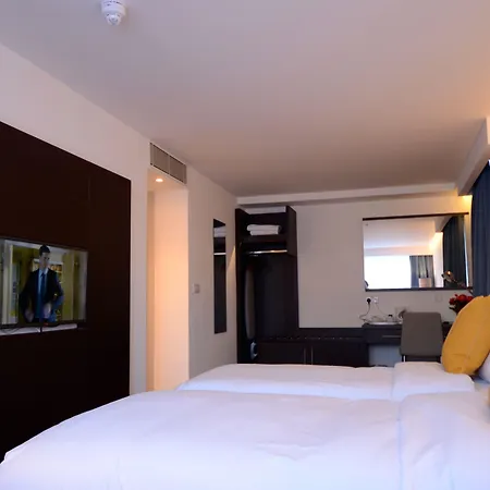 Pelican London Hotel And Residence-2