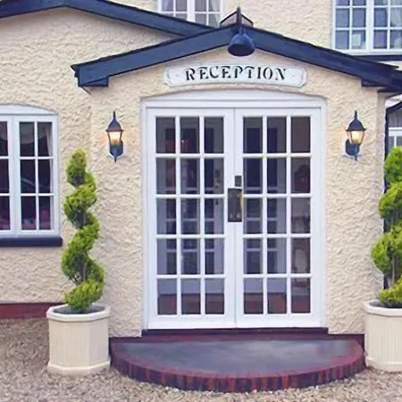 Brandon Lodge-3