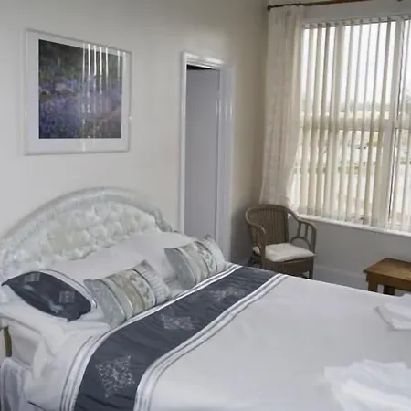 Fourways Guest House-2