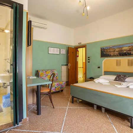 Hotel Maria-3