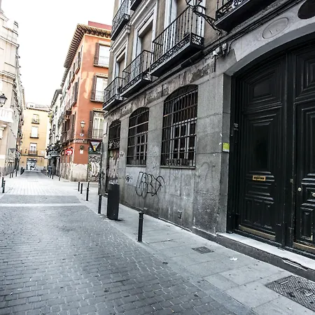 Hola Rooms-3