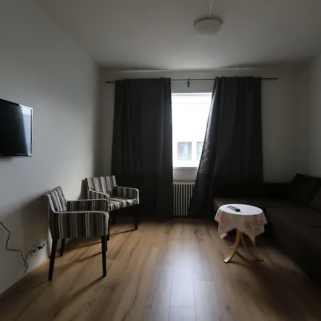100 Iceland Hotel-3