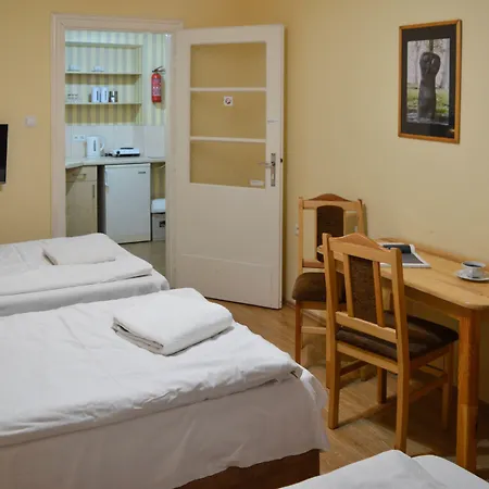 Cybulskiego Guest Rooms-2