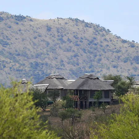 Serengeti Safari Lodge-3