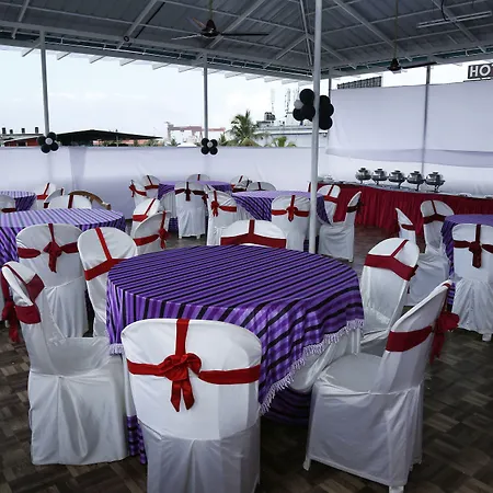 Hotel Kochi Caprice-3