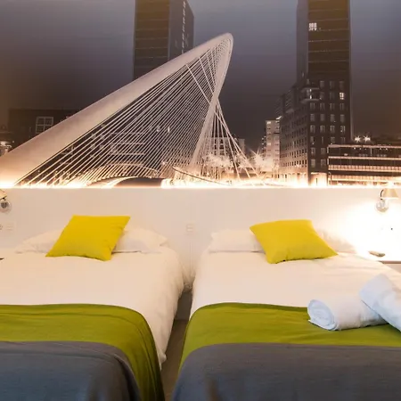 Bilbao City Rooms-3