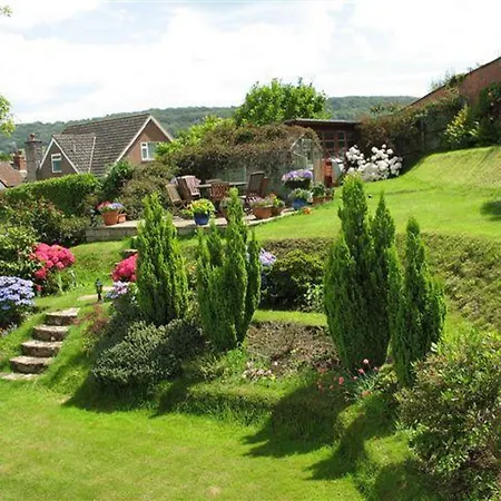 Coombe Bank Guest House-2