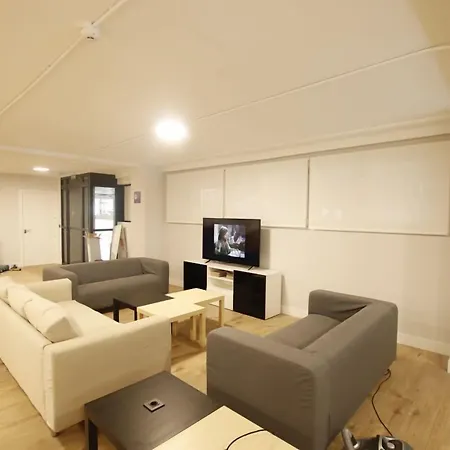 Bilbao Metropolitan Hostel By Bossh! Hotels-2