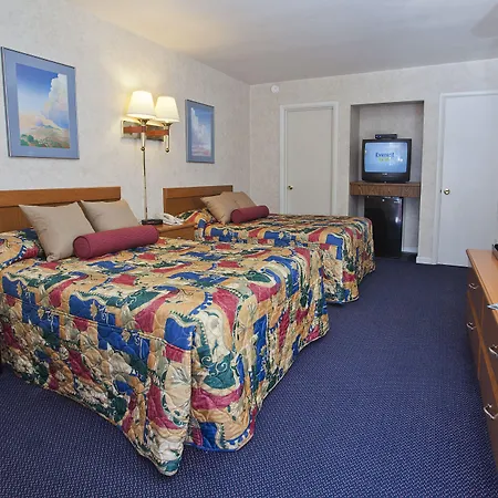 Town House Motel-2