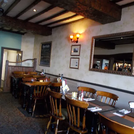 The White Lion Hotel-2