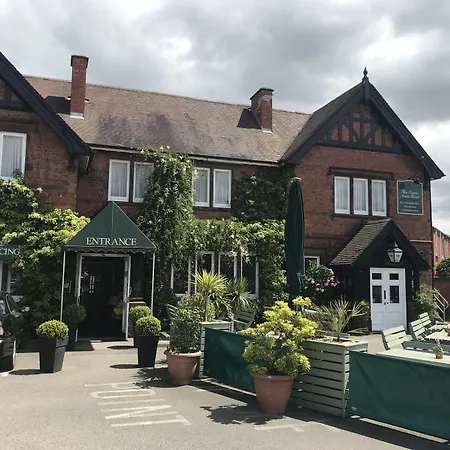 The Carre Arms Hotel & Restaurant-3
