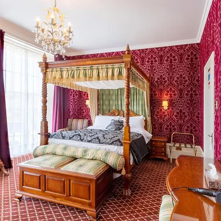 Hubert House Guesthouse-3