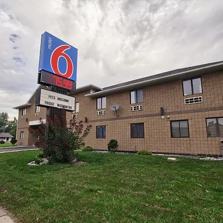 Motel 6-Windsor, ON-3
