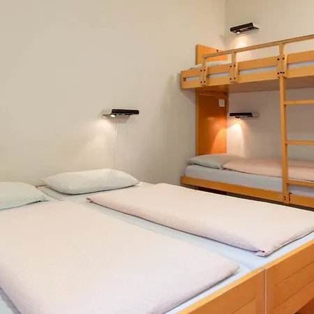 Zurich Youth Hostel-3