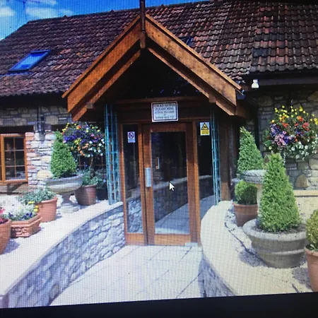 Bridge Farm Guesthouse Rooms-2