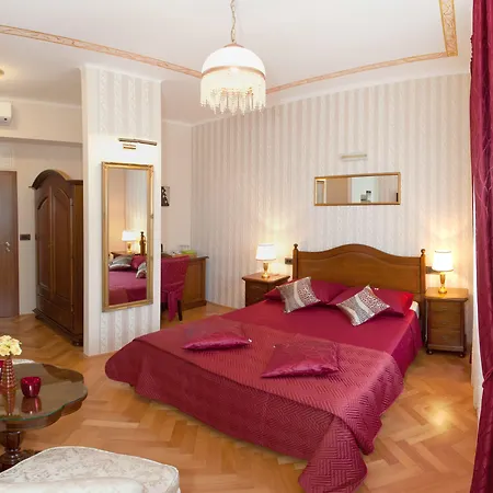 Unique Luxury Rooms-2