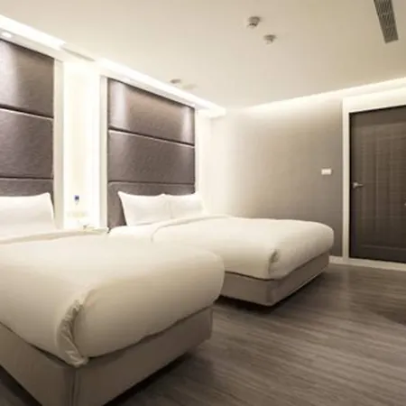 Golden Garden Hotel-2