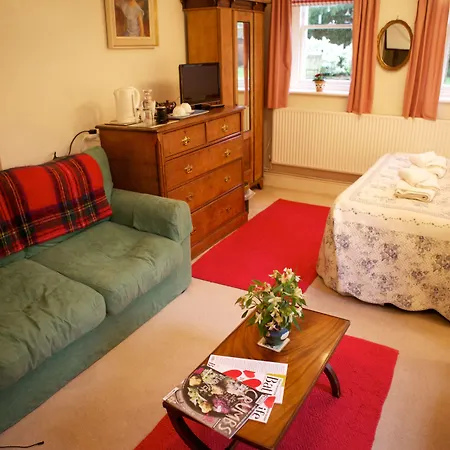 The Cottage At Weston Lawn-2