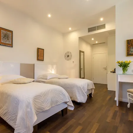 Pellegrini Luxury Rooms-2