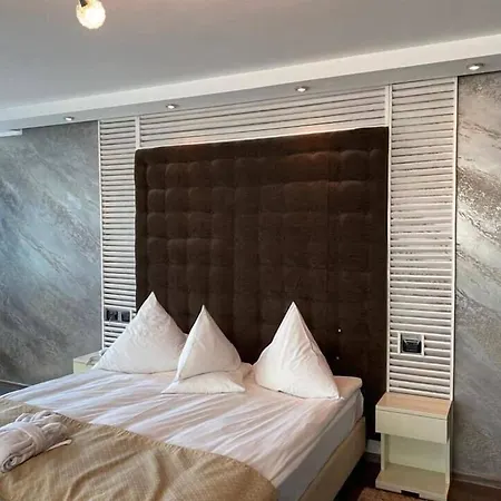 Hotel Paradis-2