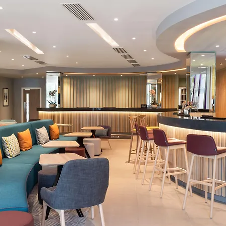 Hampton By Hilton London Ealing-2