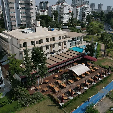 Tema 242 Hotel-2