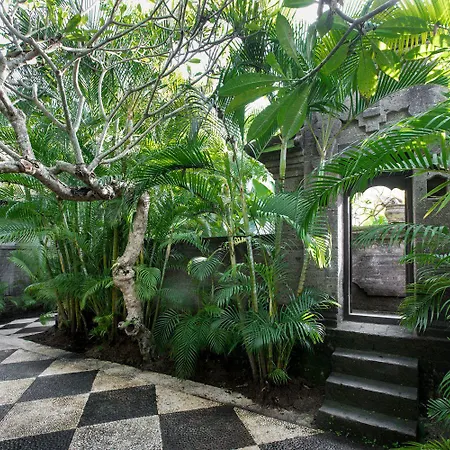 Villa Pantai Karang-3